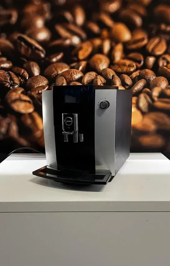 Jura E6