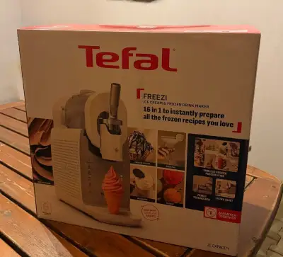 Zmrzlinovač Tefal Freezi