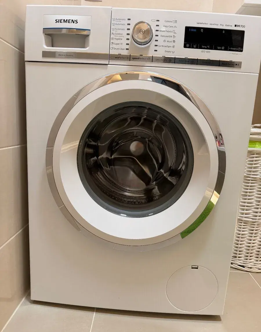 Práčku SIEMENS iQ700