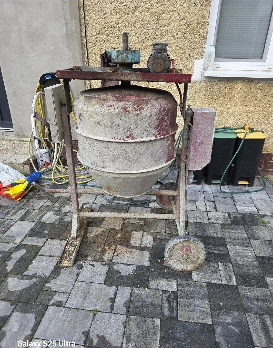 Miesacka na beton