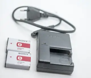 Nabijacka pre SONY baterie BC-CSGB
