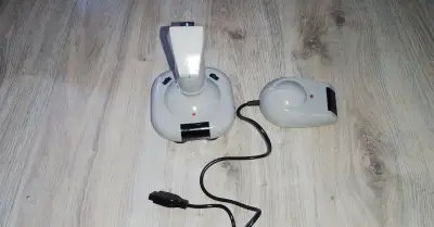 Bezdrôtový Joystick pre Commodore .
