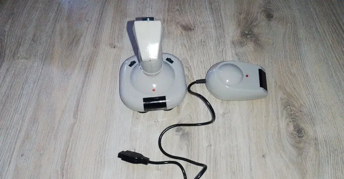 Bezdrôtový Joystick pre Commodore .
