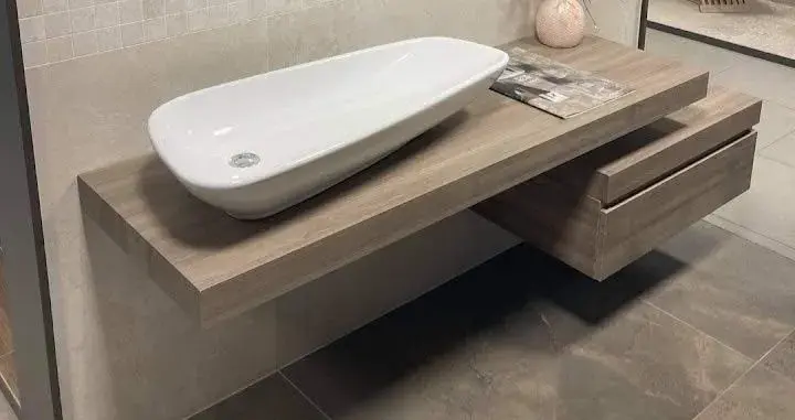 Laufen kupelnova dizajnova skrinka