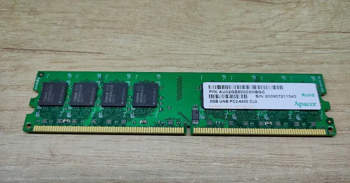 2 GB DDR2-RAM 240-pin PC2-6400U non-ECC CL5 'Apacer P/N: AU0