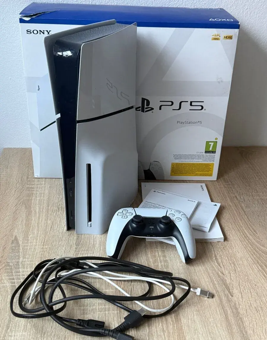 Playstation 5 slim 1tb s mechanikou v zaruke