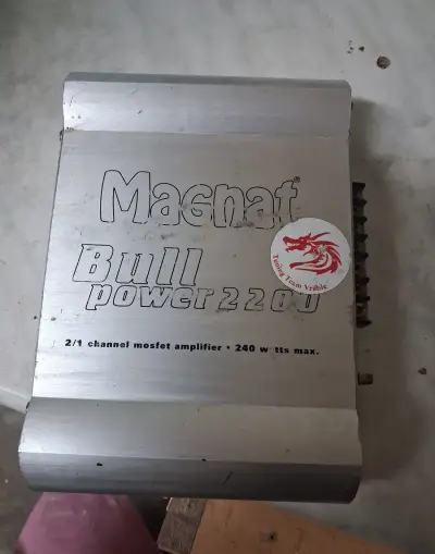 Zosilňovač magnat