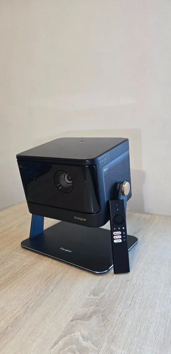 Smart projektor 4K Dangbei Mars 2 Pro