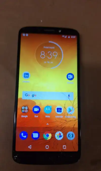 Motorola Moto E5