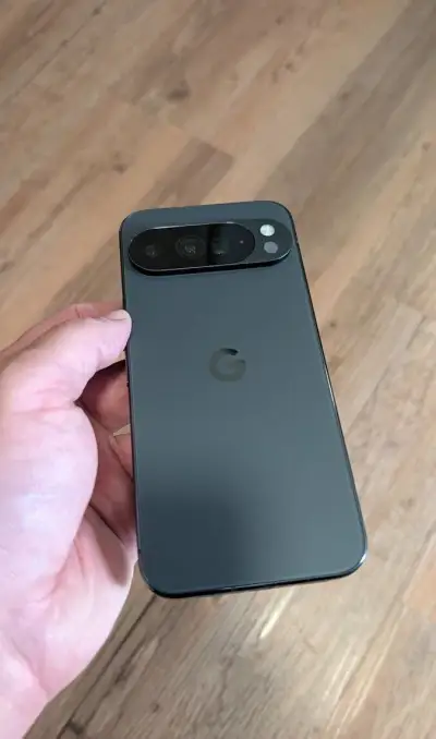 Google Pixel 10 Pro XL Obsidian 256gb, záruka 9/2027