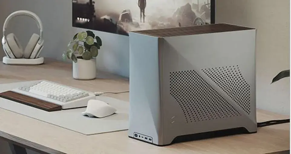 Fractal Design Era 2 Silver Nová ITX skriňa