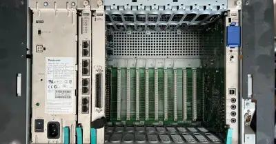 Panasonic KX-TDA200 pobočková telefónna ústredňa