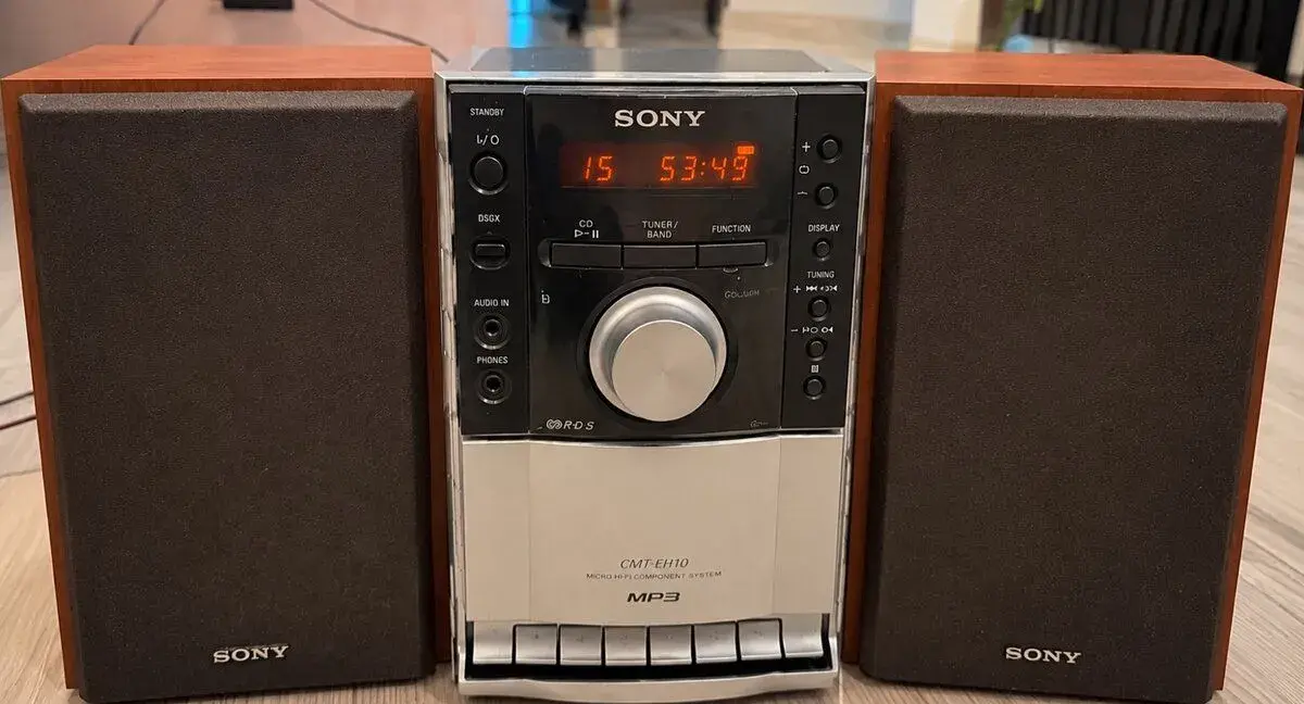 Kvalitnú Hi-Fi vežu Sony CMT-EH10