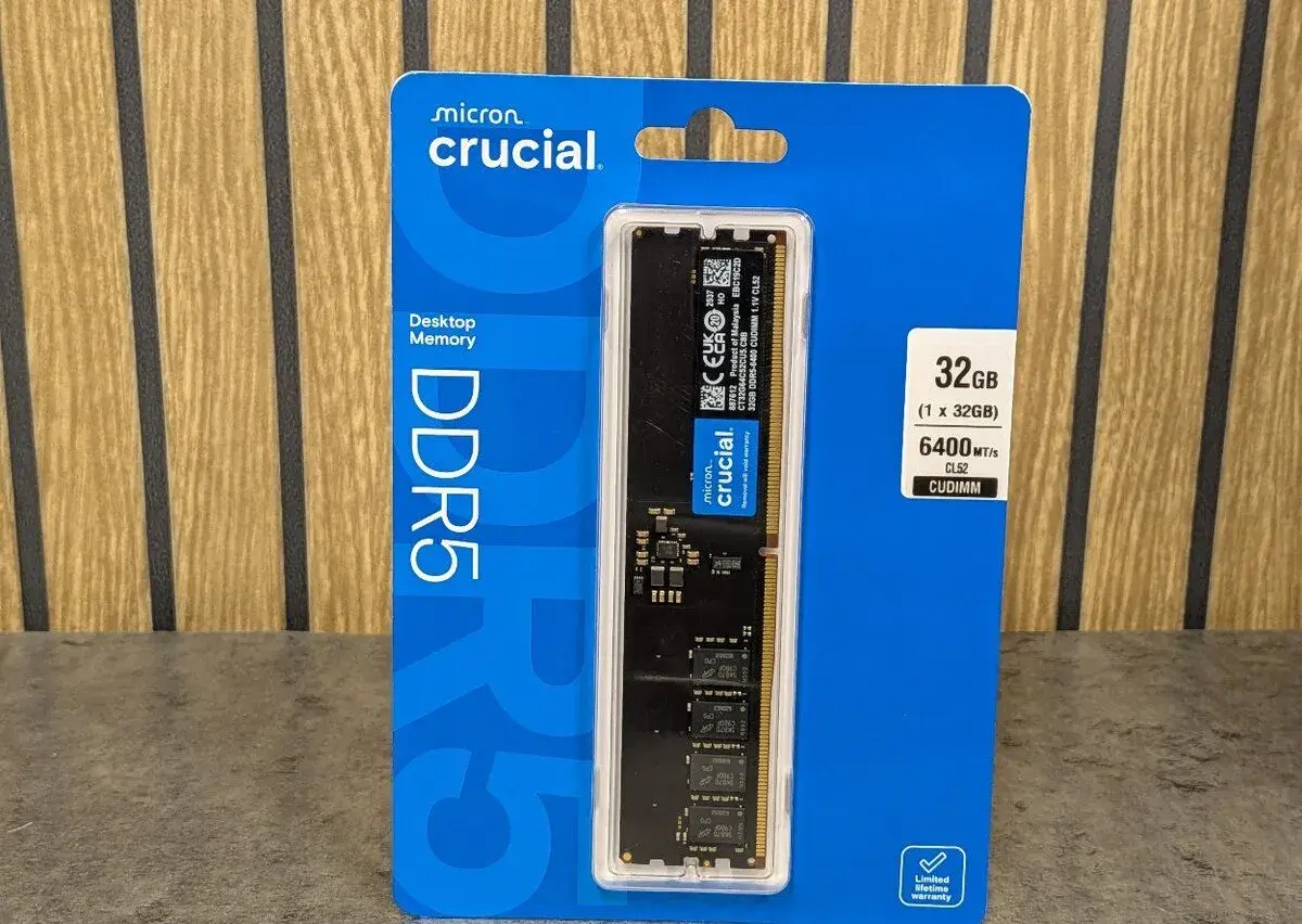 32GB DDR5 Crucial DDR5 CUDIMM 6400 MHz CL52