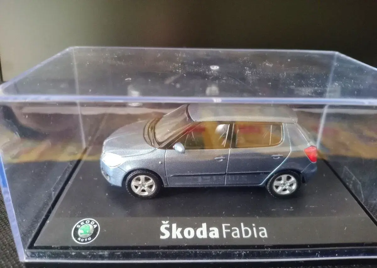 1/43 Skoda fabia 2