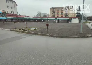 ID-3476 VÝHODNE NA PRENÁJOM PARKOVACIE MIESTA - SOBRANCE