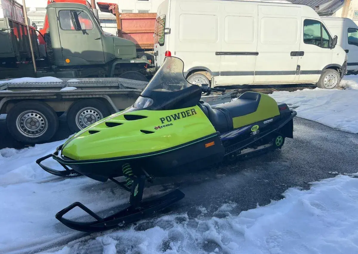 Snežný skúter Arctic Cat