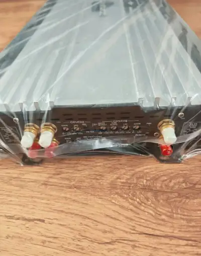 =DRUHÝ NAJVYŠŠÍ MODEL ZAPCO=6-KANÁLOVÝ AUDIOPHILE ZOSILŇOVAČ