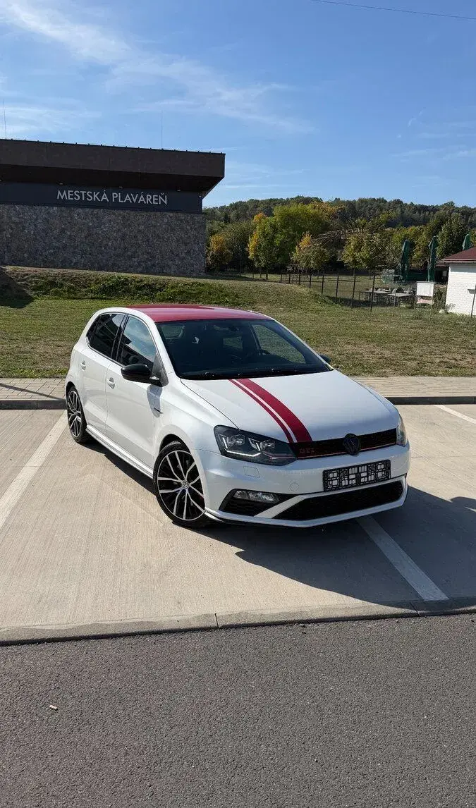 Volkswagen POLO – 2015