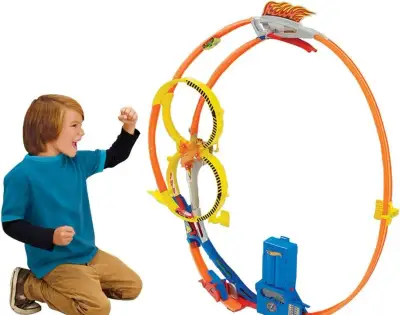 Hot Wheels Závod na Super smyčce 90 cm
