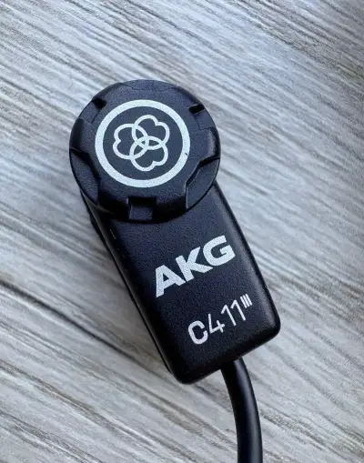 AKG C411 PP kondenzátorový snímač/mikrofón – ako nový