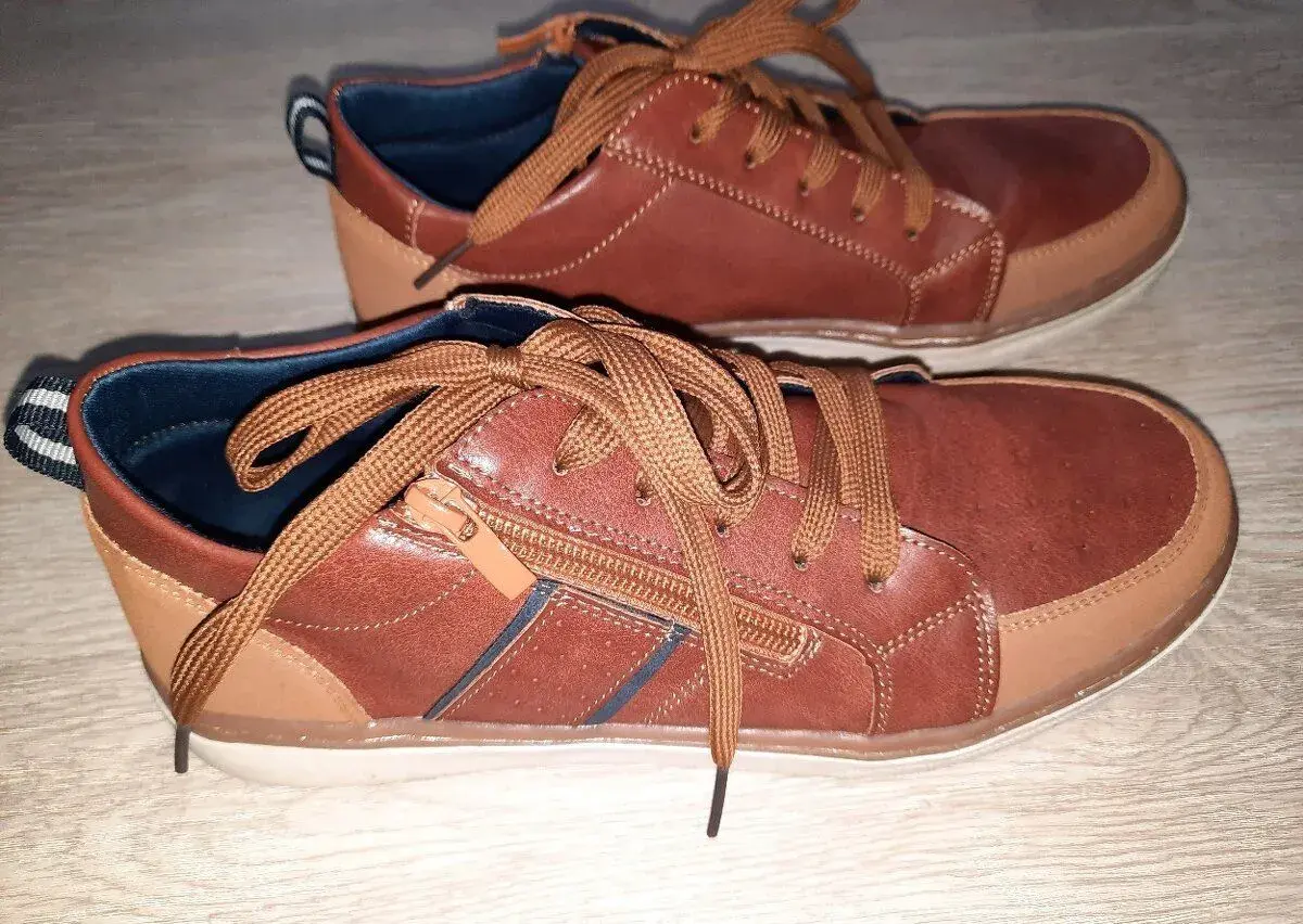 Chlapcenske topanky zn. Baťa vel.37