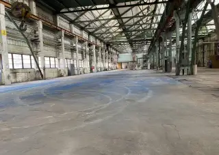 Výrobné a skladovacie priestory - 4000 m2