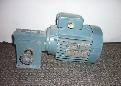 Elektromotor s prevodovkou 0,12kw