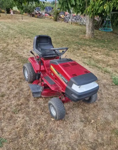 Kosackovy traktor Murray