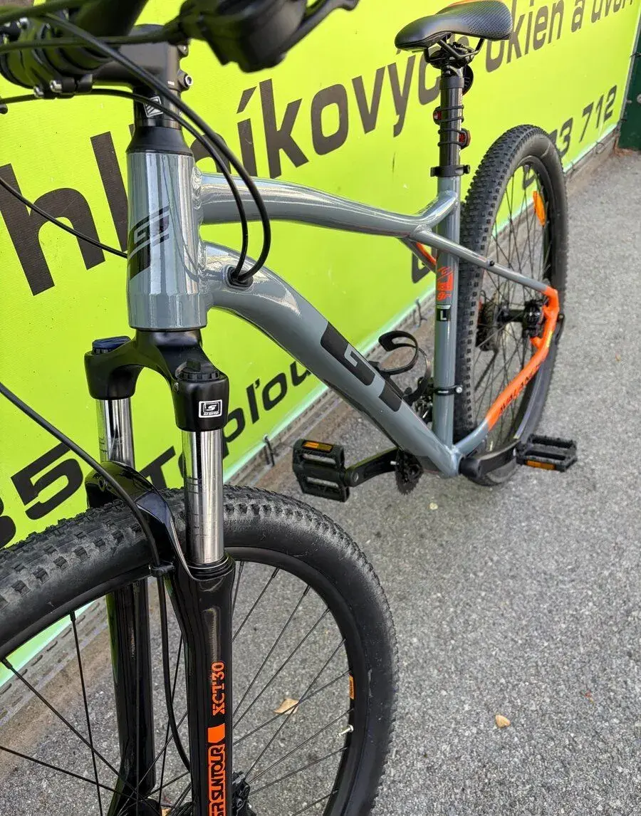 Horský bicykel GT