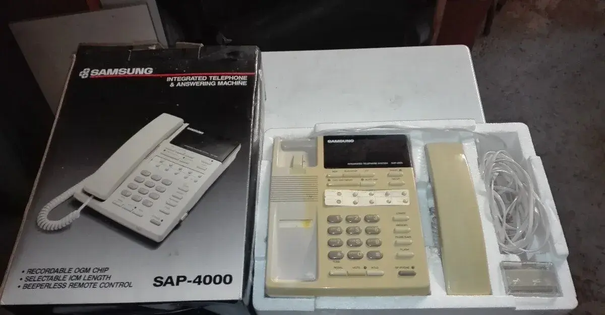 Samsung telefon SAP-4000, so záznamníkom.