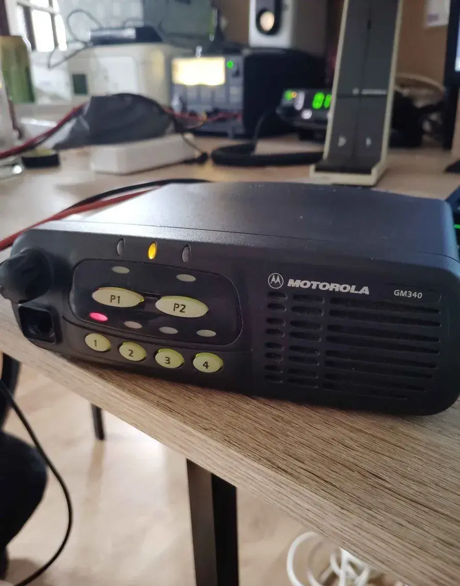 Motorola GM340 UHF