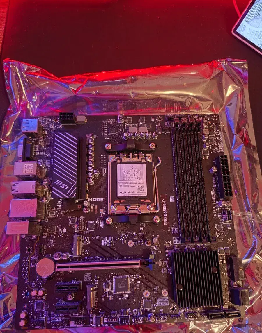 Základna doska MSI PRO B650M-P