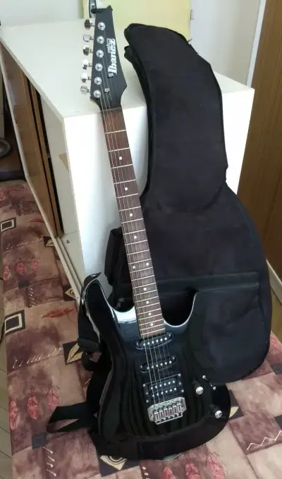 Behringer,Soltom,Ibanez.