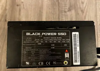 4x Black Power 550W – modulárny ATX zdroj
