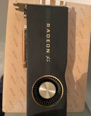 Zberateľskú kartu AMD Radeon RX 5700 XT 50th Annivers