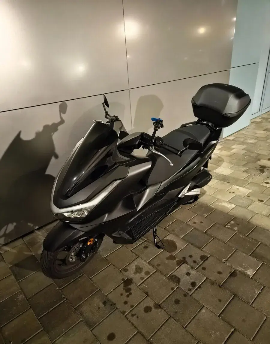 Hondu pcx 125 metalic black 2026