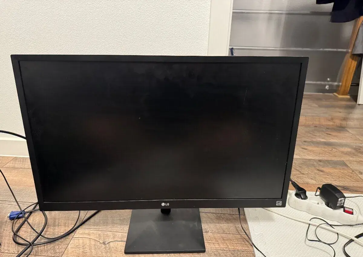 LG 27MK430H-B 27" + HDMI v cene