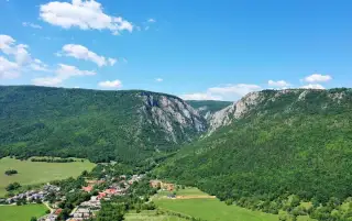 Turistická Ubytovňa Zádiel,Family Apartman