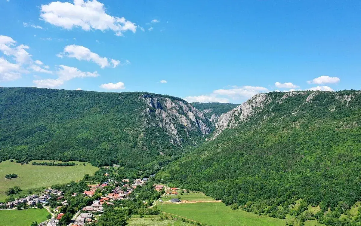 Turistická Ubytovňa Zádiel,Family Apartman