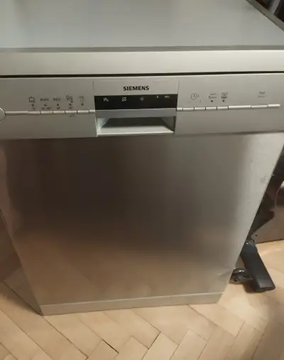 Umývačka riadu Siemens Siemens, Typ: SM6P1S E-Nr: SN25M883EU