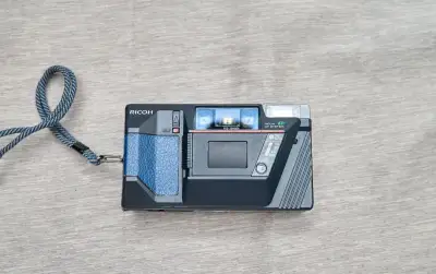 Ricoh AF-50 – plne funkčný analógový fotoaparát