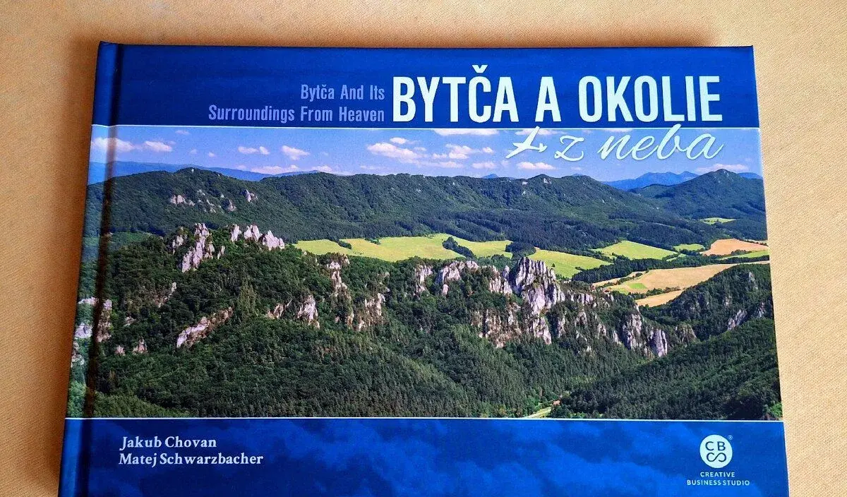 Knihu Bytča a okolie z neba