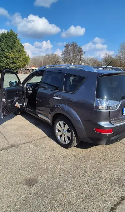 Mitsubishi Outlander – 2008