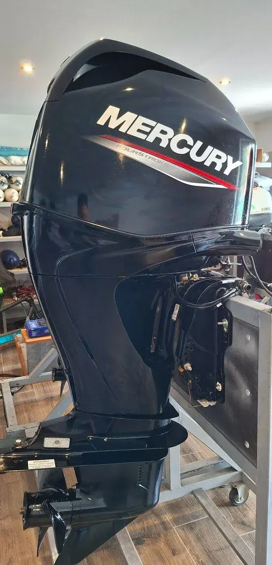 Lodný motor Mercury 40/60hp, EFI, CT, stav
