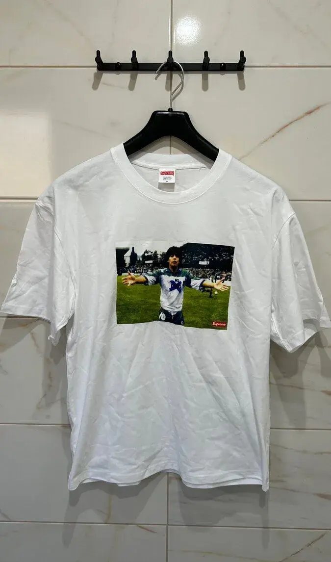 SUPREME Tričko | M