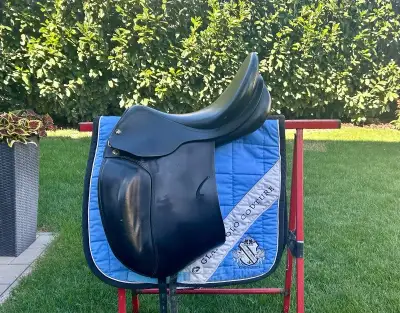 Drezúrne sedlo PRESTIGE ROMA DRESSAGE.