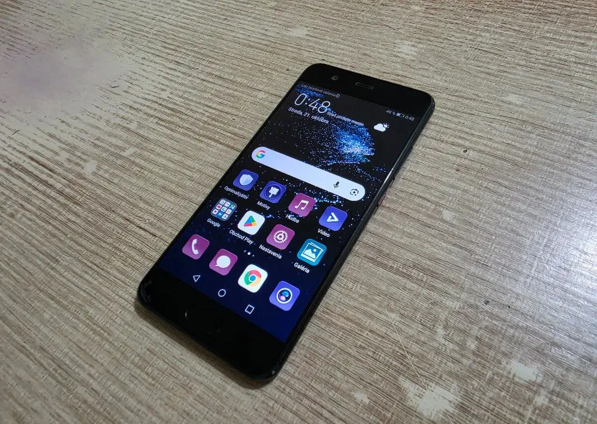 Huawei P10 64gb plnefunkcny v dobrom stave s nabijacim kablo