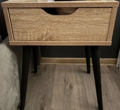 Nočné stolíky