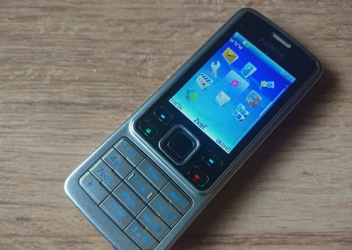 Nokia 6300